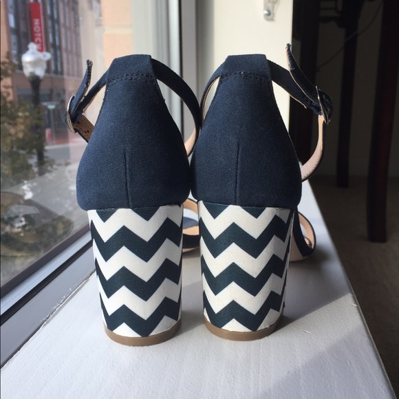 Chevron Heels - Picture 4 of 8